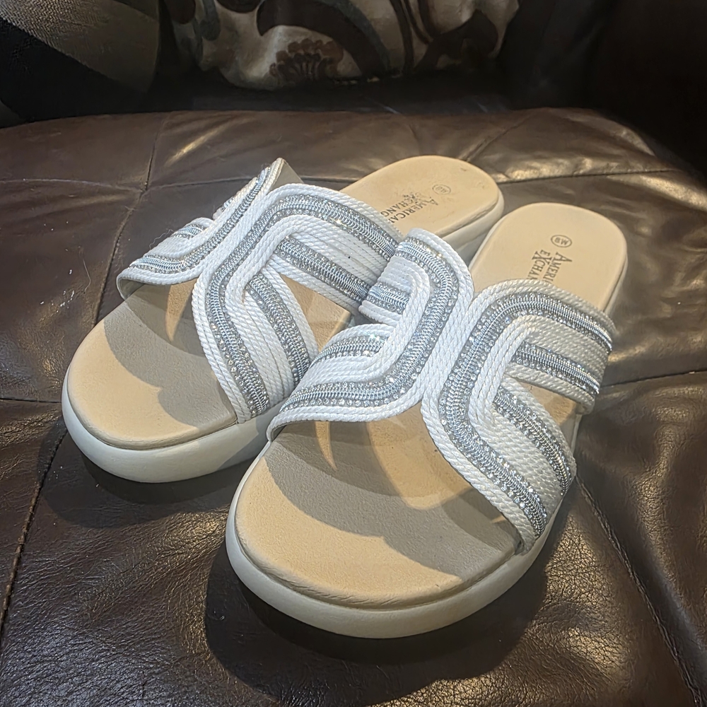 American Exchange White and Silver Slide Sandals